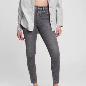 GAP Universal Jegging Sky High Charcoal Women's Jeans Size 26 (2S)